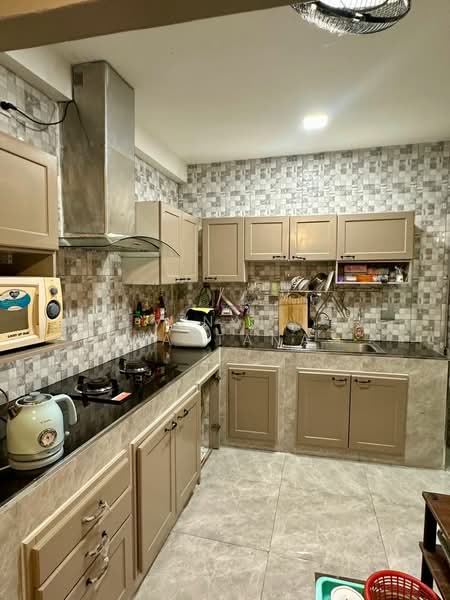 Patio Ramkhamhaeng-Wongwaen, Bangkok, Soi Kheha Rom Klao 64, Khlong Song Ton Nun, Lat Krabang, Bangkok, 3 Bedrooms, 143 sqm, Townhouse For Sale, by Vinai  Wattana, 500204952 - DDproperty.com