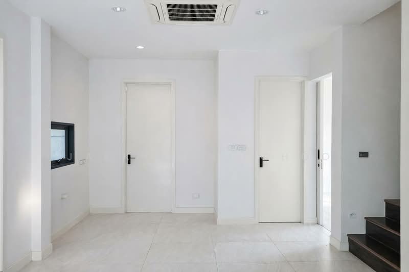 The Sonne Srinakarin-Bangna, Bangkok, Soi Chumchon Mahat Thai 3, Bangna-Trad Road, Dok Mai, Prawet, Bangkok, 4 Bedrooms, 245 sqm, Single Detached House For Sale, by Jakkrit Nilchoo, 500204958 - DDproperty.com