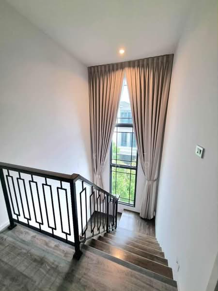 The Sonne Srinakarin-Bangna, Bangkok, Soi Chumchon Mahat Thai 3, Bangna-Trad Road, Dok Mai, Prawet, Bangkok, 4 Bedrooms, 245 sqm, Single Detached House For Sale, by Jakkrit Nilchoo, 500204958 - DDproperty.com