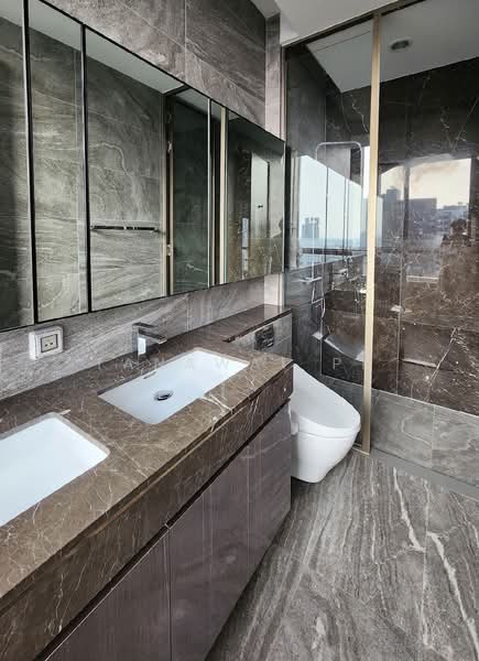 The Esse Sukhumvit 36, Bangkok, Soi Sukhumvit 36, Sukhumvit Road, Phra Kanong, Khlong Toei, Bangkok, 2 Bedrooms, 72 sqm, Condo For Rent, by Tanawat PP, 500204961 - DDproperty.com