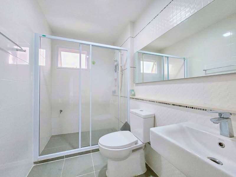 Siwalee Lakeview, Chiang Mai, Mae Hia, Muang Chiang Mai, Chiang Mai, 4 Bedrooms, 220 sqm, Single Detached House For Rent, by Koi Yanawee, 500204970 - DDproperty.com