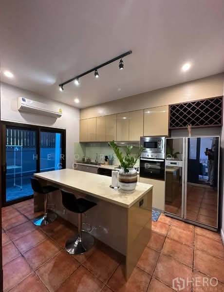 For Rent 5 Bedroom Detached House with Private Pool in Thonglor Watthana, Bangkok HRE00459, กรุงเทพ, พระโขนงเหนือ, วัฒนา, กรุงเทพ, 500 ตร.ม., บ้านเดี่ยว ให้เช่า, โดย Hero Realtor Co., Ltd., 500204974 - DDproperty.com