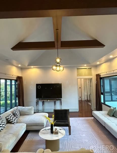 For Rent 5 Bedroom Detached House with Private Pool in Thonglor Watthana, Bangkok HRE00459, Bangkok, Phra Kanong Nua, Watthana, Bangkok, 5 Bedrooms, 500 sqm, Single Detached House For Rent, by Hero Realtor Co., Ltd., 500204974 - DDproperty.com