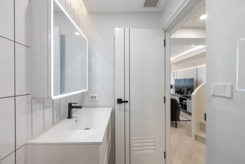 Thonglor Tower, Bangkok, Soi Thonglor, Sukhumvit 55 Road, Khlongtoei Nua, Watthana, Bangkok, 2 Bedrooms, 93 sqm, Condo For Sale, by Vinai  Wattana, 500204976 - DDproperty.com