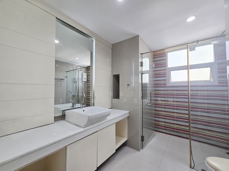 Baan Klang Krung Siam-Pathumwan, Bangkok, Petchburi Road, Thanon Phetchaburi, Ratchathewi, Bangkok, 2 Bedrooms, 98 sqm, Condo For Sale, by Keerati Benjasupawan, 500204996 - DDproperty.com