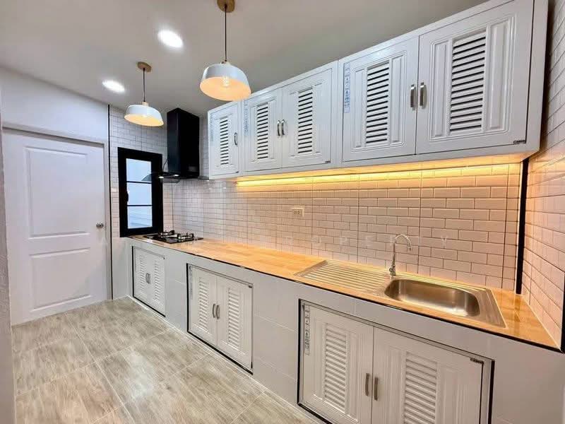 บ้านสวย สไตล์ทัสคานี ศรีราชา หนองยายบู่, Chon Buri (Pattaya), Surasak, Si Racha, Chon Buri (Pattaya), 3 Bedrooms, 150 sqm, Semi-Detached House (Twin House) For Sale, by A.T.A. Property, 500205029 - DDproperty.com