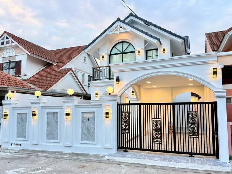 บ้านสวย สไตล์ทัสคานี ศรีราชา หนองยายบู่, ชลบุรี, สุรศักดิ์, ศรีราชา, ชลบุรี, 150 ตร.ม., บ้านแฝด ขาย, โดย A.T.A. Property, 500205029 - DDproperty.com