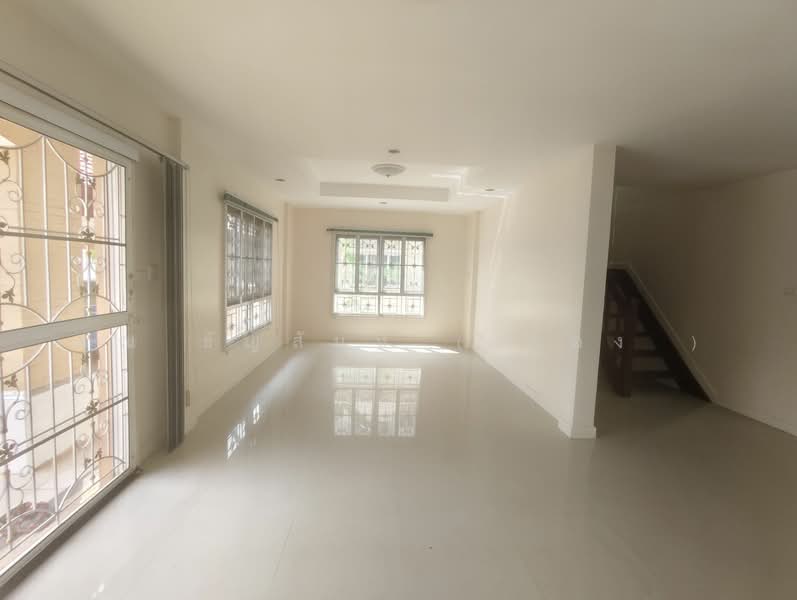 Chuanchuen Petchkasem 81, Bangkok, Petchkasem 81, Nong Kham, Nong Khaem, Bangkok, 3 Bedrooms, 220 sqm, Single Detached House For Sale, by คุณ ธัญสันห์ ( ก้อง ), 500205038 - DDproperty.com