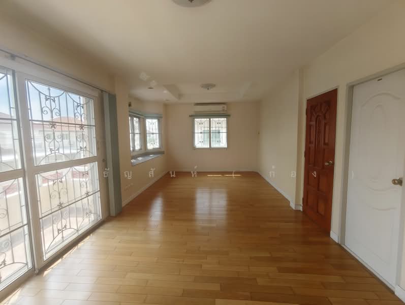 Chuanchuen Petchkasem 81, Bangkok, Petchkasem 81, Nong Kham, Nong Khaem, Bangkok, 3 Bedrooms, 220 sqm, Single Detached House For Sale, by คุณ ธัญสันห์ ( ก้อง ), 500205038 - DDproperty.com