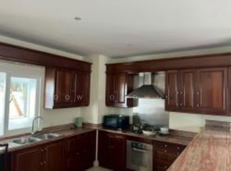 Stand Alone House, Chon Buri (Pattaya), Nong Pru, Bang Lamung (Pattaya), Chon Buri (Pattaya), 5 Bedrooms, 420 sqm, Single Detached House For Rent, by Dow Goodwin, 500205041 - DDproperty.com