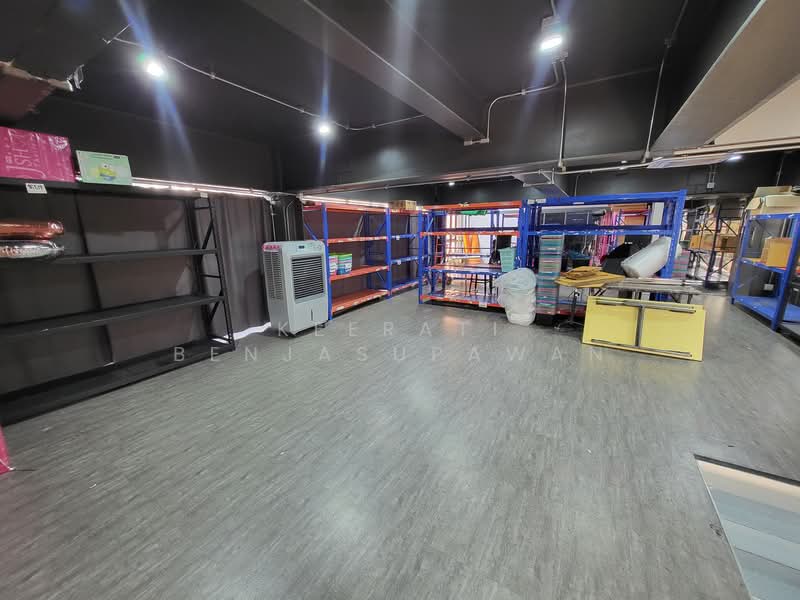 Jade Praise Sathorn-Rama 3 : เจด ไพรสซ์ สาทร-พระราม 3, กรุงเทพ, ถนนยานนาวา, ช่องนนทรี, ยานนาวา, กรุงเทพ, 800 ตร.ม., ทาวน์เฮ้าส์ ขาย, โดย Keerati Benjasupawan, 500205087 - DDproperty.com