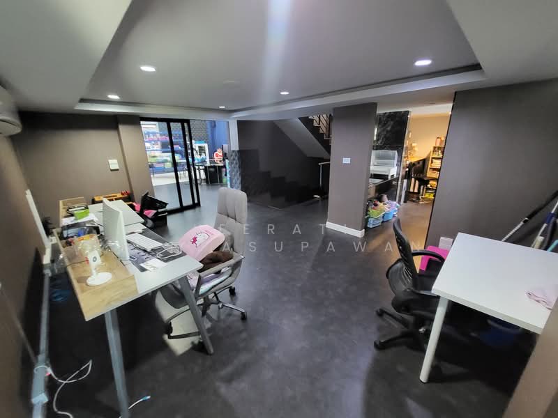 Jade Praise Sathorn-Rama 3, Bangkok, Yan Nawa Road, Chong Nonsi, Yan Nawa, Bangkok, 6 Bedrooms, 800 sqm, Townhouse For Sale, by Keerati Benjasupawan, 500205087 - DDproperty.com