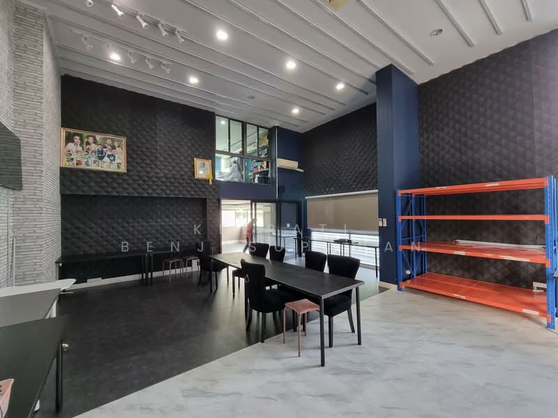 Jade Praise Sathorn-Rama 3, Bangkok, Yan Nawa Road, Chong Nonsi, Yan Nawa, Bangkok, 6 Bedrooms, 800 sqm, Townhouse For Sale, by Keerati Benjasupawan, 500205087 - DDproperty.com