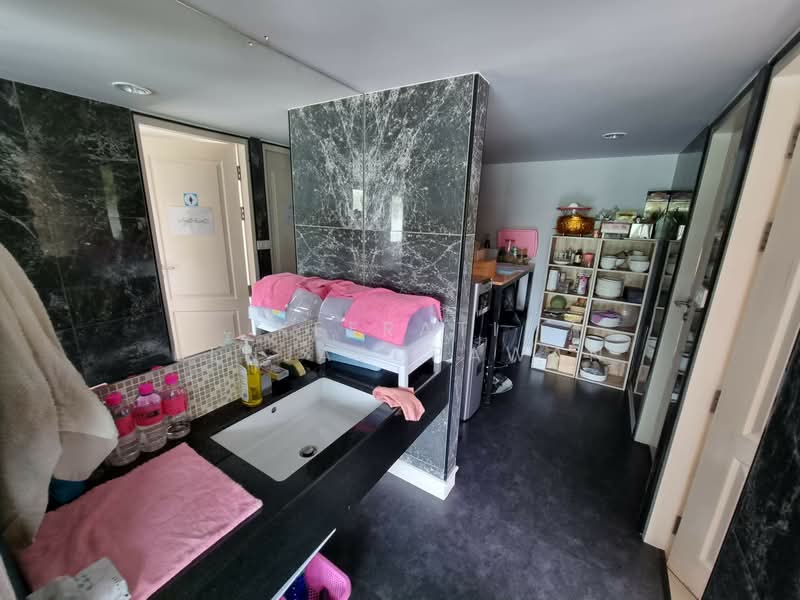 Jade Praise Sathorn-Rama 3, Bangkok, Yan Nawa Road, Chong Nonsi, Yan Nawa, Bangkok, 6 Bedrooms, 800 sqm, Townhouse For Sale, by Keerati Benjasupawan, 500205087 - DDproperty.com