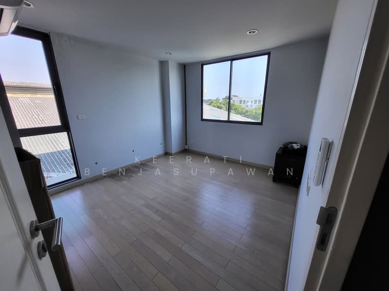 Jade Praise Sathorn-Rama 3, Bangkok, Yan Nawa Road, Chong Nonsi, Yan Nawa, Bangkok, 6 Bedrooms, 800 sqm, Townhouse For Sale, by Keerati Benjasupawan, 500205087 - DDproperty.com