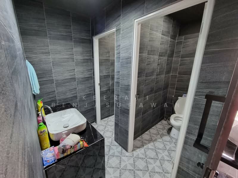 Jade Praise Sathorn-Rama 3, Bangkok, Yan Nawa Road, Chong Nonsi, Yan Nawa, Bangkok, 6 Bedrooms, 800 sqm, Townhouse For Sale, by Keerati Benjasupawan, 500205087 - DDproperty.com