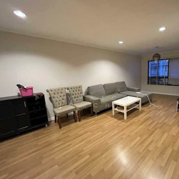 Lumpini Place Narathiwas 24 : ลุมพินี เพลส นราธิวาส 24, กรุงเทพ, ซ. สาธุประดิษฐ์ 19 แยก 3, ช่องนนทรี, ยานนาวา, กรุงเทพ, 63 ตร.ม., คอนโด ให้เช่า, โดย Ploypatcha Chomchid, 500205091 - DDproperty.com