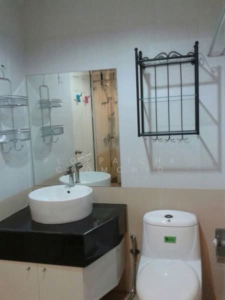 Sukhumvit Living Town, Bangkok, 299 Sukhumvit 21 Road, Khlongtoei Nua, Watthana, Bangkok, 1 Bedroom, 60 sqm, Condo For Rent, by Ploypatcha Chomchid, 500205092 - DDproperty.com