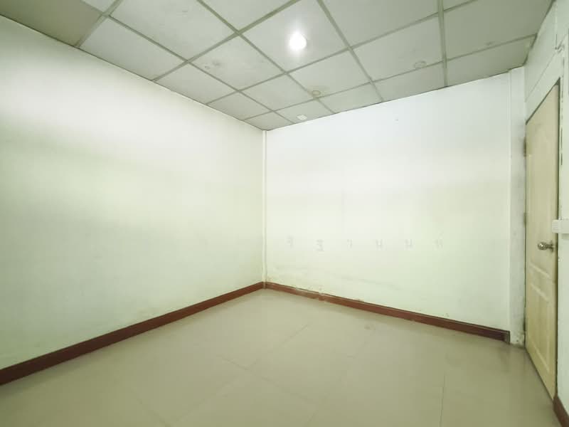 บ้านรินทร์ทอง, สมุทรปราการ, เทพารักษ์, เมืองสมุทรปราการ, สมุทรปราการ, 80 ตร.ม., ทาวน์เฮ้าส์ ขาย, โดย ณัฐยา ศิริฐานนท์, 500205169 - DDproperty.com