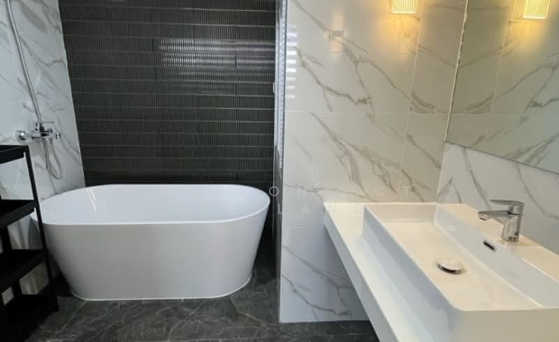 Tai Ping Towers, Bangkok, 582 Soi Sukhumvit 63, Khlong Tan Nua, Watthana, Bangkok, 2 Bedrooms, 102 sqm, Condo For Rent, by HomeConnect Thailand, 500205213 - DDproperty.com