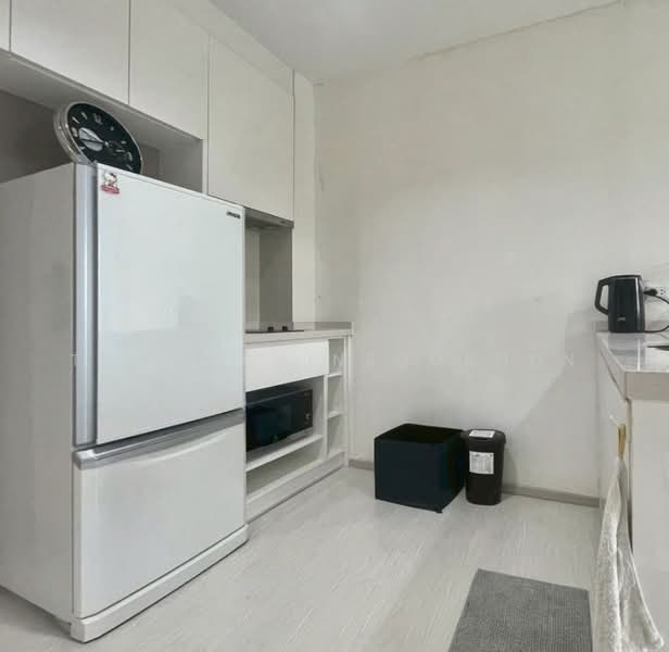 Rhythm Sukhumvit 42, Bangkok, Soi Sukhumvit 42, Sukhumvit Road, Phra Kanong, Khlong Toei, Bangkok, 1 Bedroom, 45 sqm, Condo For Sale, by Tarit Chinsomboon, 500205231 - DDproperty.com