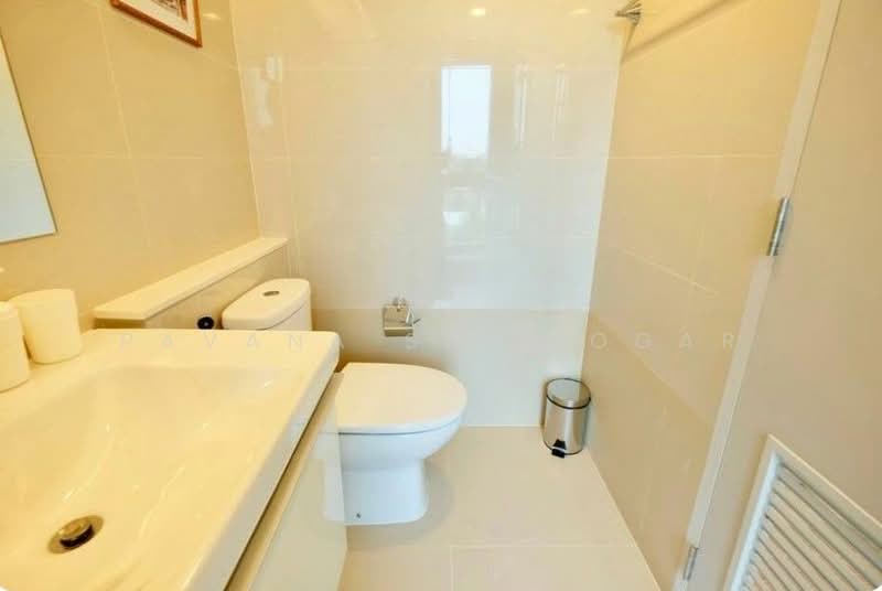 Focus Ploenchit, Bangkok, Soi Sukhumvit 2, Khlong Toei, Khlong Toei, Bangkok, 2 Bedrooms, 70 sqm, Condo For Rent, by Pavana Sirikogar, 500205266 - DDproperty.com