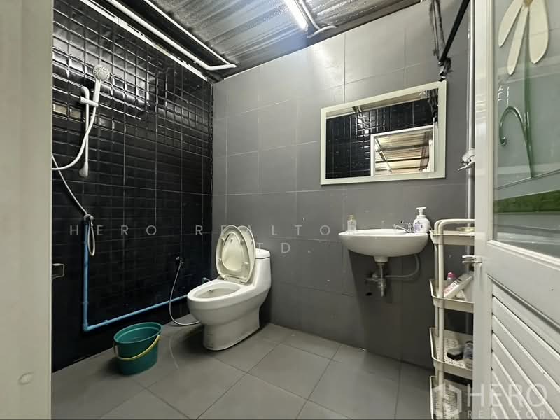 For Rent Home Office Phra Khanong BTS On Nut Bangkok HRE00454, Bangkok, Phra Kanong, Khlong Toei, Bangkok, , 350 sqm, Shophouse For Rent, by Hero Realtor Co., Ltd., 500205275 - DDproperty.com