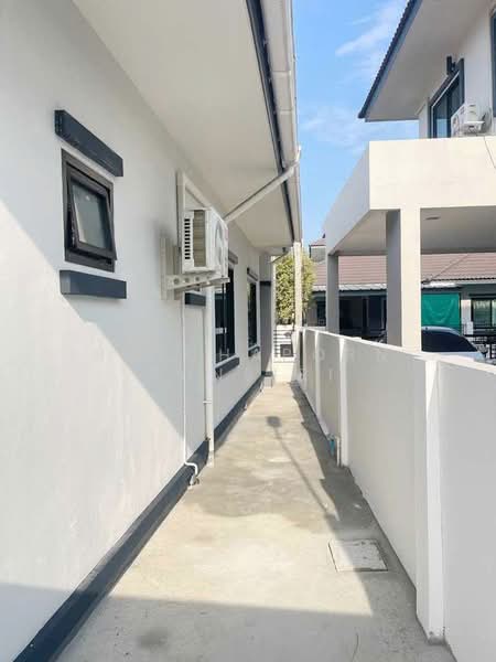 บ้านให้เช่า – ใกล้โรงเรียนช่องฟ้าซินเซิง เพียง 5 นาที ค่าเช่า 11,000 บาท / เดือน No.15H842, Chiang Mai, Nong Phung, Saraphi, Chiang Mai, 2 Bedrooms, 86 sqm, Single Detached House For Rent, by Rutchaporn Tunsiri, 500205377 - DDproperty.com