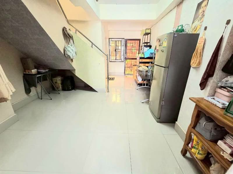 ขาย อาคารพาณิชย์ 3.5 ชั้น หลังมุม หน้าหมู่บ้าน ไอยรา บ้านกล้วย-ไทรน้อย, Nonthaburi, Phimonrat, Bang Bua Thong, Nonthaburi, , 120 sqm, Shophouse For Sale, by กรณวัสส์ กัณฑวัสส์วงส์, 500205396 - DDproperty.com