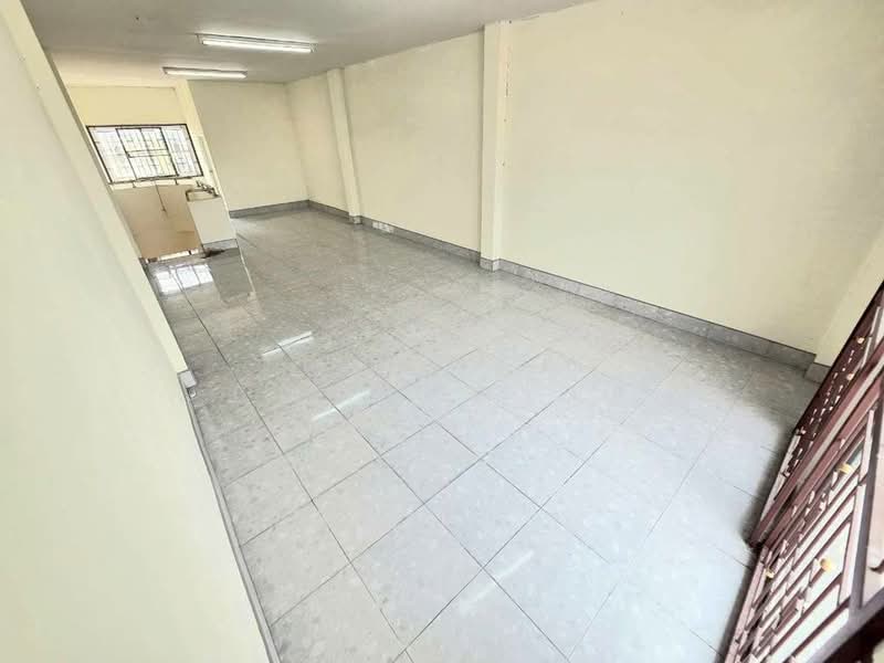 ขาย อาคารพาณิชย์ 3.5 ชั้น หลังมุม หน้าหมู่บ้าน ไอยรา บ้านกล้วย-ไทรน้อย, Nonthaburi, Phimonrat, Bang Bua Thong, Nonthaburi, , 120 sqm, Shophouse For Sale, by กรณวัสส์ กัณฑวัสส์วงส์, 500205396 - DDproperty.com