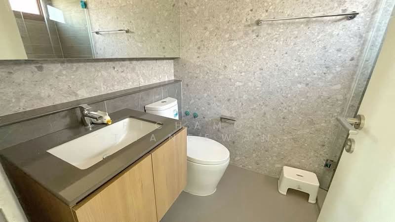 Burasiri Krungthep Kreetha, Bangkok, 95 Soi Pracha Ruam Chai, Hua Mak, Bang Kapi, Bangkok, 4 Bedrooms, 300 sqm, Single Detached House For Rent, by Phacharakorn Anusiri, 500205403 - DDproperty.com