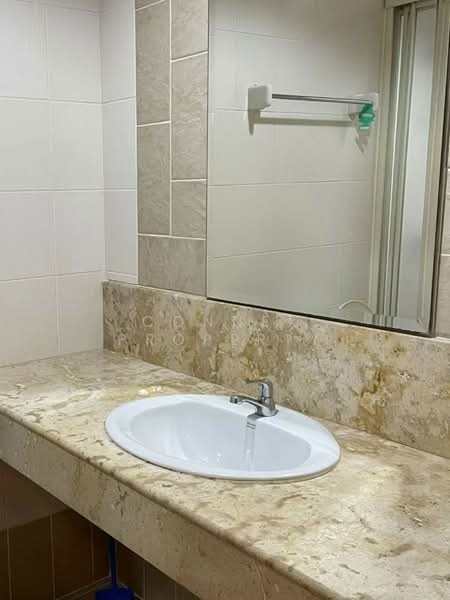 Lumpini Ville Phahol-Suthisarn, Bangkok, 23 Inthamara 2 Alley, Samsen Nai, Phaya Thai, Bangkok, 1 Bedroom, 44 sqm, Condo For Sale, by Connex Property, 500205418 - DDproperty.com