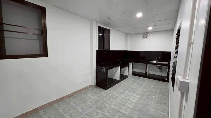 หมู่บ้านระเบียงทอง 4, กรุงเทพ, ลาดพร้าว, ลาดพร้าว, กรุงเทพ, 260 ตร.ม., บ้านเดี่ยว ให้เช่า, โดย ณภัทร พรสิริเมธากุล, 500205454 - DDproperty.com