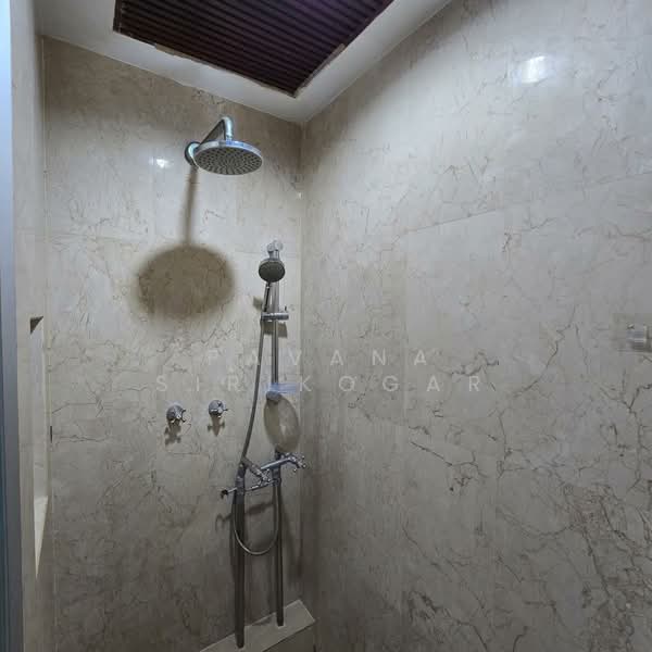 Tai Ping Towers, Bangkok, 582 Soi Sukhumvit 63, Khlong Tan Nua, Watthana, Bangkok, 2 Bedrooms, 130 sqm, Condo For Rent, by Pavana Sirikogar, 500205455 - DDproperty.com