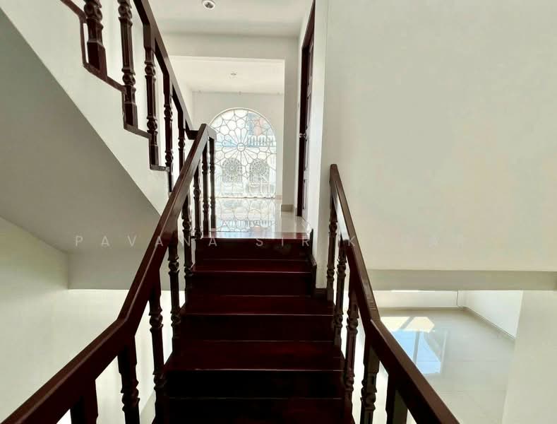 3-BR Townhouse, Bangkok, Khlong Tan Nua, Watthana, Bangkok, 3 Bedrooms, 240 sqm, Townhouse For Rent, by Pavana Sirikogar, 500205468 - DDproperty.com