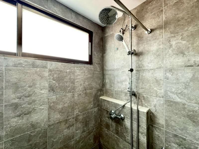 3-BR Townhouse, Bangkok, Khlong Tan Nua, Watthana, Bangkok, 3 Bedrooms, 240 sqm, Townhouse For Rent, by Pavana Sirikogar, 500205468 - DDproperty.com