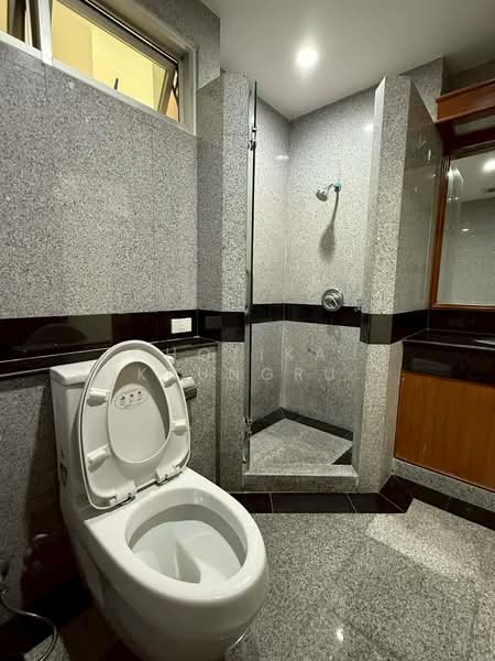 Grand Langsuan, Bangkok, Soi Lang Suan ,Ploenchit Road, Lumphini, Pathum Wan, Bangkok, 3 Bedrooms, 150 sqm, Condo For Rent, by Chotika   Rakrungrueang, 500205492 - DDproperty.com