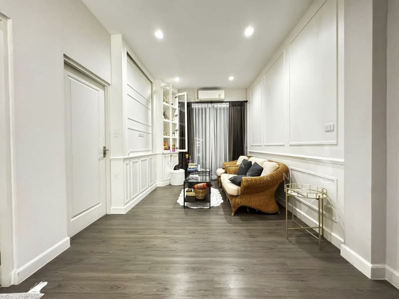 ให้เช่า - Bangkok Boulevard Rama 9-Srinakarin : บางกอก บูเลอวาร์ด พระราม 9-ศรีนครินทร์, กรุงเทพ