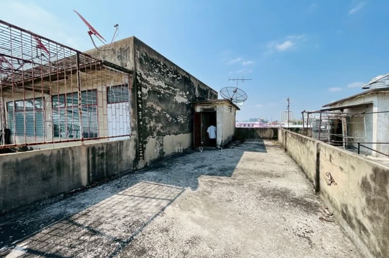 For Sale - ขายอาคารพาณิชย์ 4.5 ชั้น ถนนงามวงศ์วาน หลักสี่ กรุงเทพ, Bangkok