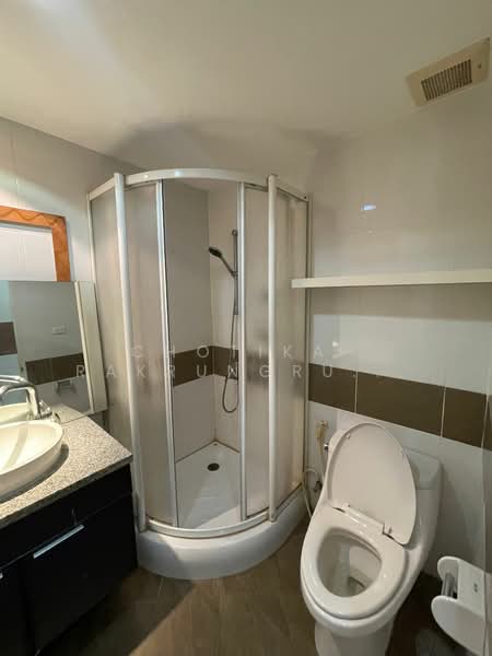 Serene Place Sukhumvit 24, Bangkok, 9 Soi Sukhumvit 24, Sukhumvit Road, Khong Tan, Khlong Toei, Bangkok, 2 Bedrooms, 78 sqm, Condo For Sale, by Chotika   Rakrungrueang, 500205582 - DDproperty.com