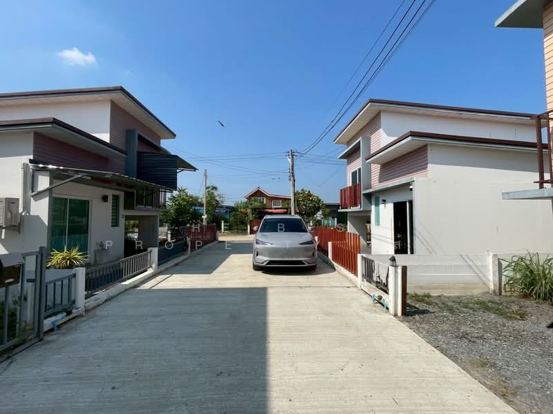 หมู่บ้านภัทราวิลเลจ นครปฐม, Nakhon Pathom, Thung Bua, Kamphaeng Saen, Nakhon Pathom, 2 Bedrooms, 120 sqm, Semi-Detached House (Twin House) For Sale, by The Best Property ส้ม, 500205593 - DDproperty.com