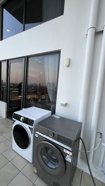 Landmark @MRTA Station, Bangkok, 397 Rama 9 Road, Bang Kapi, Huai Khwang, Bangkok, 2 Bedrooms, 63 sqm, Condo For Rent, by CorrectProperty, 500205603 - DDproperty.com