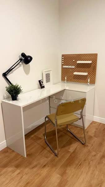 Baan Klang Krung Siam-Pathumwan, Bangkok, Petchburi Road, Thanon Phetchaburi, Ratchathewi, Bangkok, 2 Bedrooms, 98 sqm, Condo For Rent, by Pavana Sirikogar, 500205615 - DDproperty.com