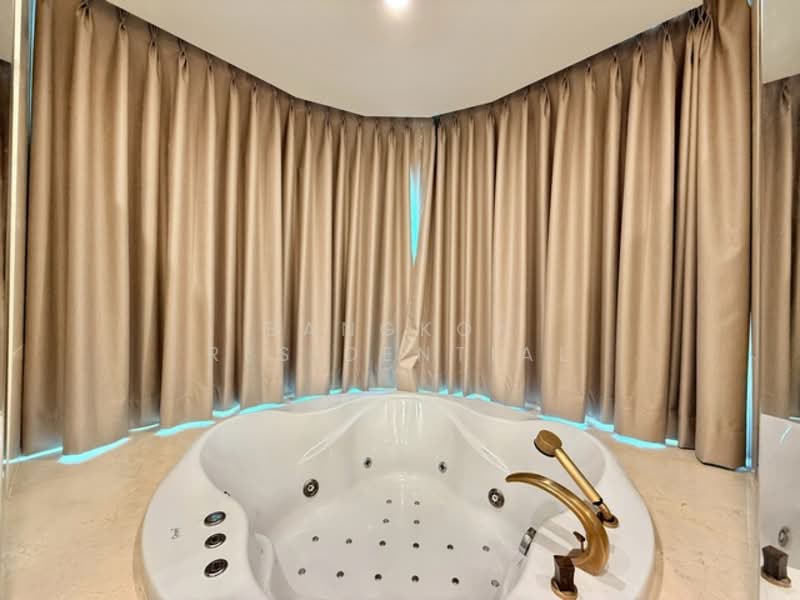 The Infinity, Bangkok, 98 Narathiwatratchanakharin Road, Silom, Bang Rak, Bangkok, 3 Bedrooms, 250 sqm, Condo For Rent, by Bangkok Residential, 500205639 - DDproperty.com