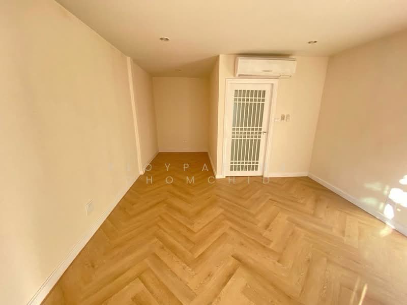 Shophouse near BTS Siam, Bangkok, Wang Mai, Pathum Wan, Bangkok, , 225 sqm, Shophouse For Rent, by Ploypatcha Chomchid, 500205663 - DDproperty.com