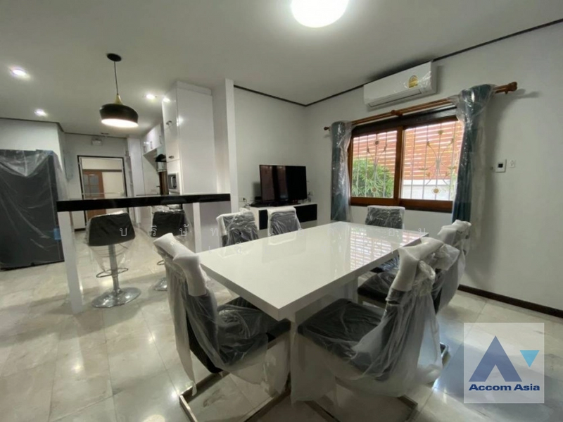 4 Bedrooms House for Rent in Phaholyothin, Bangkok near BTS Ari, Bangkok, Khlong Tan Nua, Watthana, Bangkok, 4 Bedrooms, 310 sqm, Single Detached House For Rent, by บริษัท แอคคอม เอเซีย จำกัด, 500205670 - DDproperty.com