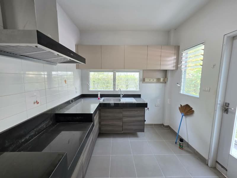 Siwalee Lakeview, Chiang Mai, Mae Hia, Muang Chiang Mai, Chiang Mai, 4 Bedrooms, 404 sqm, Single Detached House For Sale, by Koi Yanawee, 500205739 - DDproperty.com