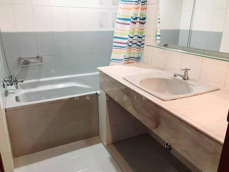 The Crystal Condo : เดอะ คริสตัล คอนโด, นนทบุรี, ซอย เรวดี 2, ตลาดขวัญ, เมืองนนทบุรี, นนทบุรี, 160 ตร.ม., ทาวน์เฮ้าส์ ให้เช่า, โดย Pavana Sirikogar, 500205747 - DDproperty.com