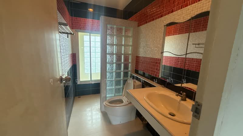 Wisatesuknakorn Phase 2, Samut Sakhon, Phanthai Norasing, Muang Samut Sakhon, Samut Sakhon, 4 Bedrooms, 320 sqm, Single Detached House For Sale, by Sugunya Tantumnu, 500205793 - DDproperty.com