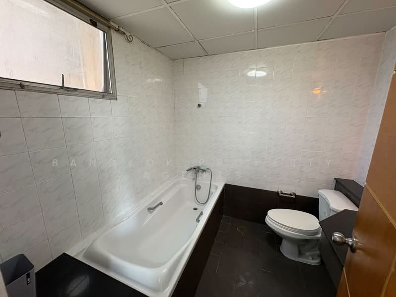 Tai Ping Towers, Bangkok, 582 Soi Sukhumvit 63, Khlong Tan Nua, Watthana, Bangkok, 2 Bedrooms, 130 sqm, Condo For Rent, by BANGKOK PROPERTY AGENTS, 500205853 - DDproperty.com